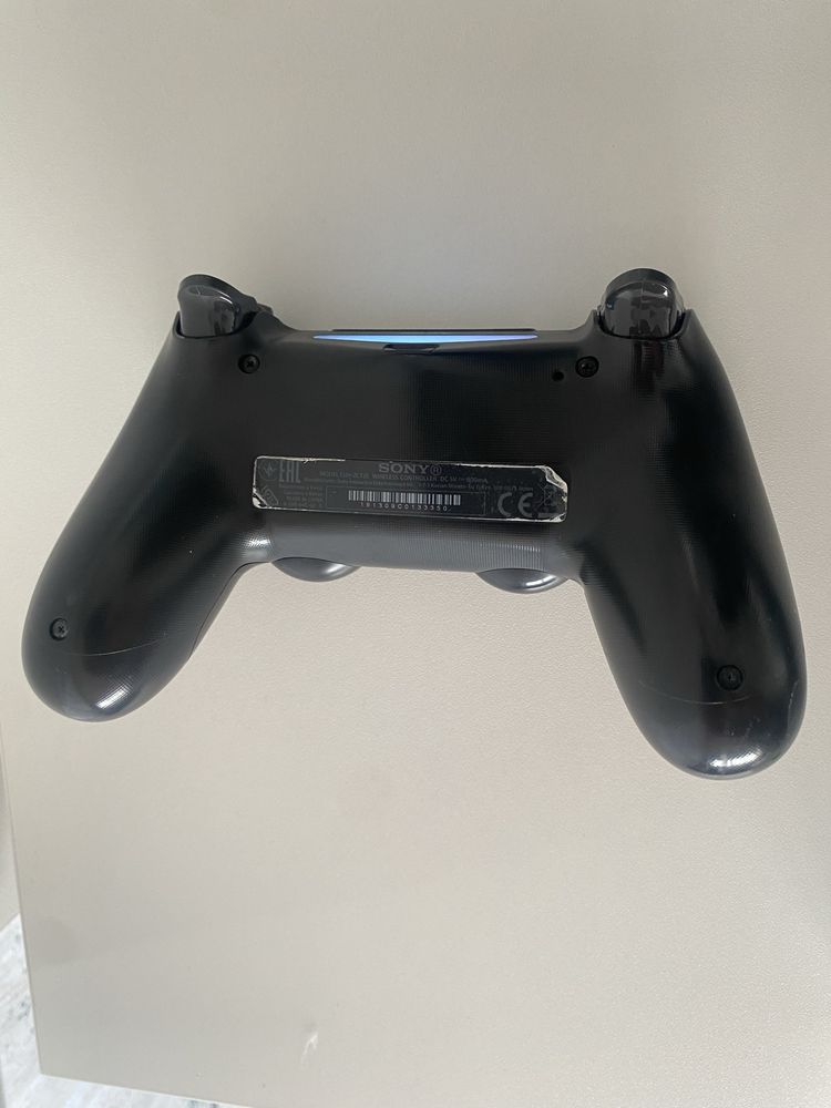 Оригинален PS4 Dualshock 4 контролер
