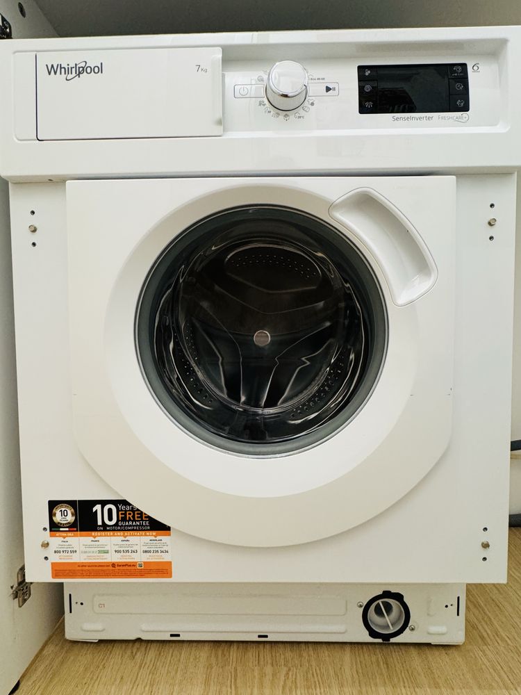 Пералня за вграждане Whirlpool