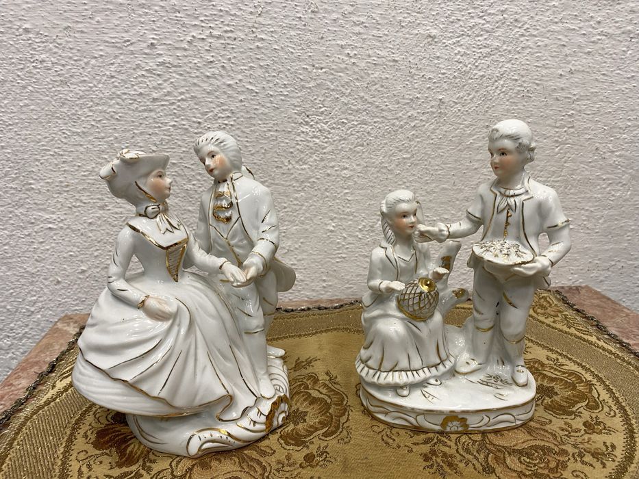 Немска фигура от порцелан с маркировка - два броя