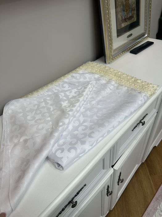 Скатерть  с  6 салфетками