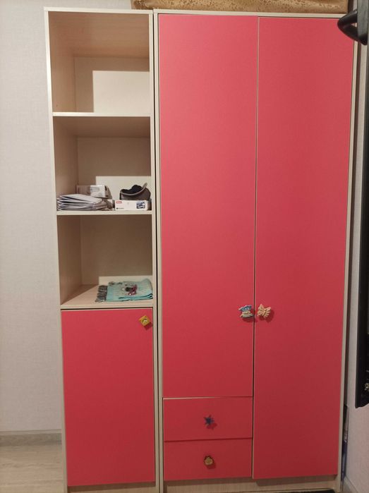 Шкаф,шифонер, розовый