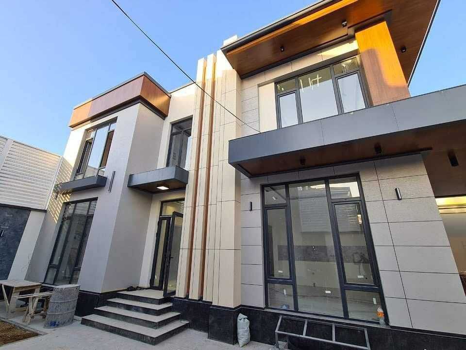 Продаются 3 дома в Амир Темур Махалле  250м2