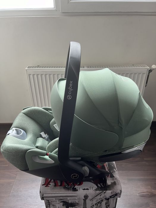 Scoica Cybex Cloud T Plus i-size, culoare Leaf green