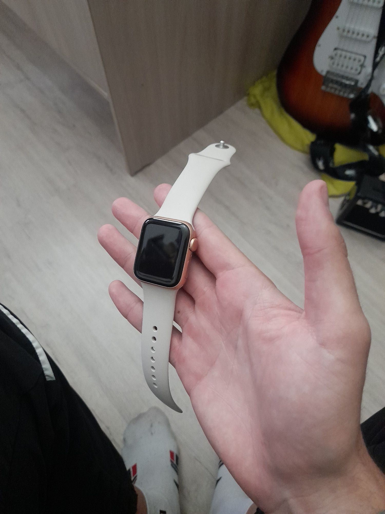 Apple watch se 40мм розовое золото не носили