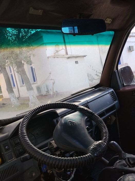 Хитой Лабо сотилади