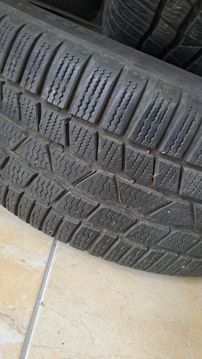 2 Anvelope iarna 225 50 r17 CONTINENTAL + jante tabla GM