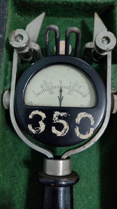 1.Lampi/brațe /proiector Etude/voltmetru CC