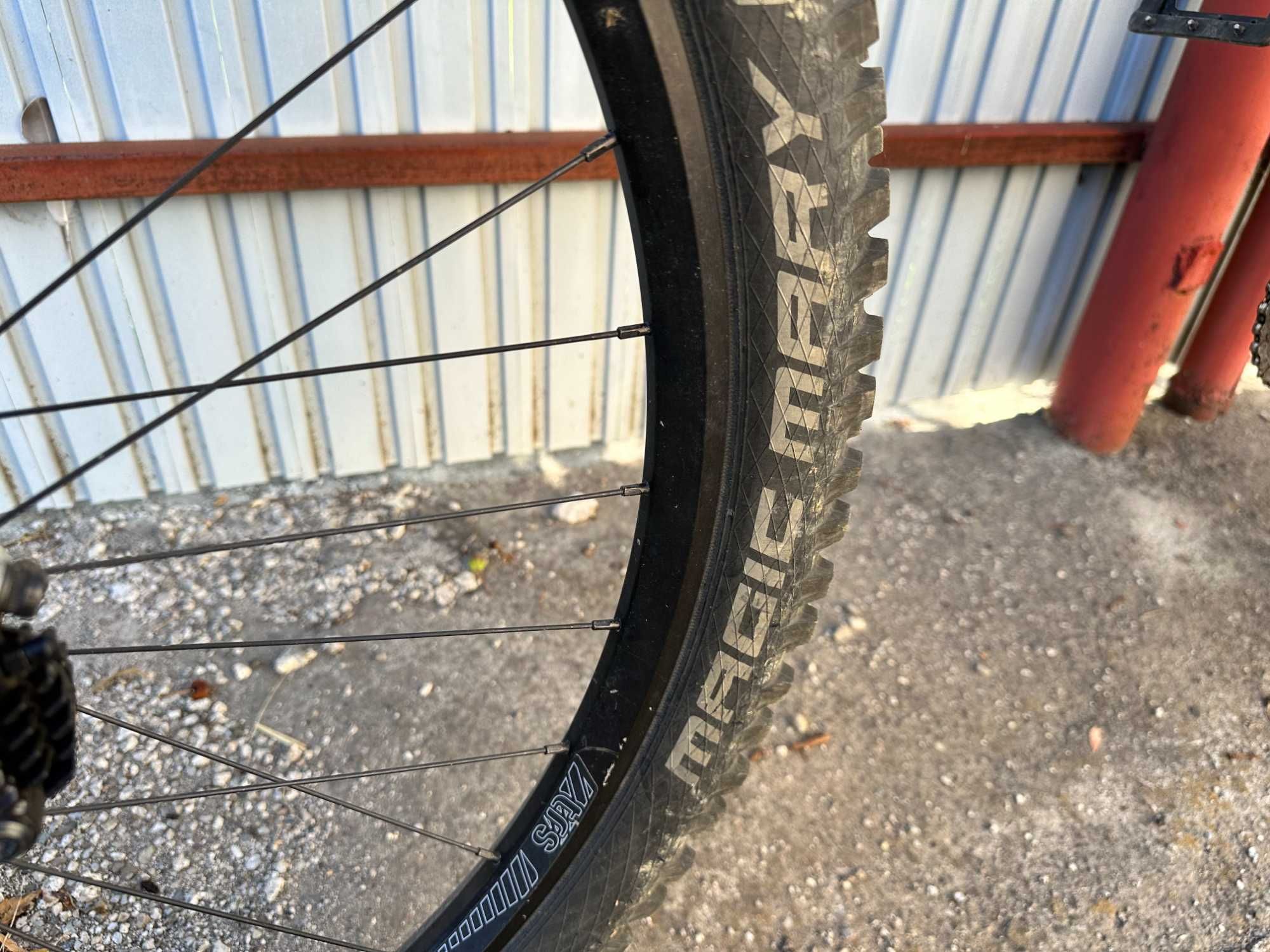 Commencal Meta AM Foxy Sand M 29