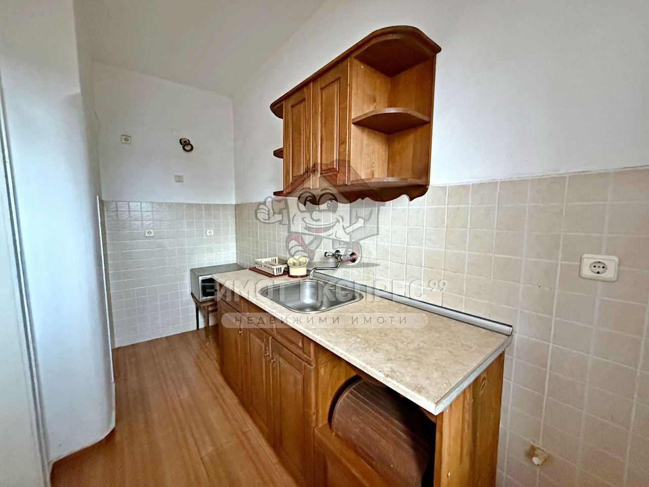 Дава се под наем Етаж от къща в Асеновград - 90 кв.м за 204 € - Снимка #7