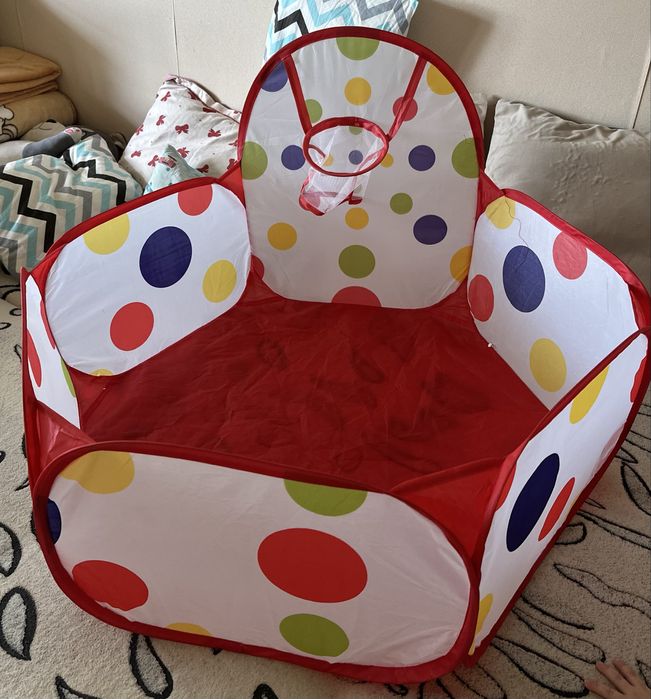 Продам новую детскую игровую палатку манеж с кольцом