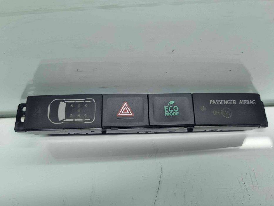 Buton avarii MITSUBISHI Outlander III [Fabr 2012-2014] 8002B409