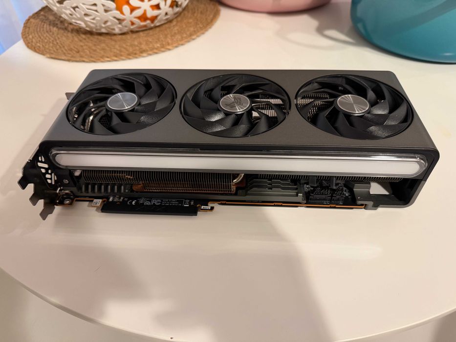 NITRO+ AMD Radeon™ RX 7900 XTX Vapor-X 24GB