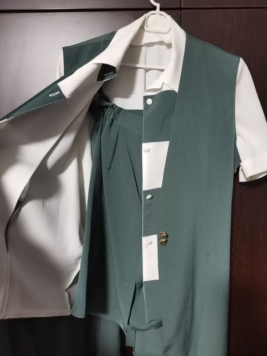 Costum dama 3 piese alb-verde