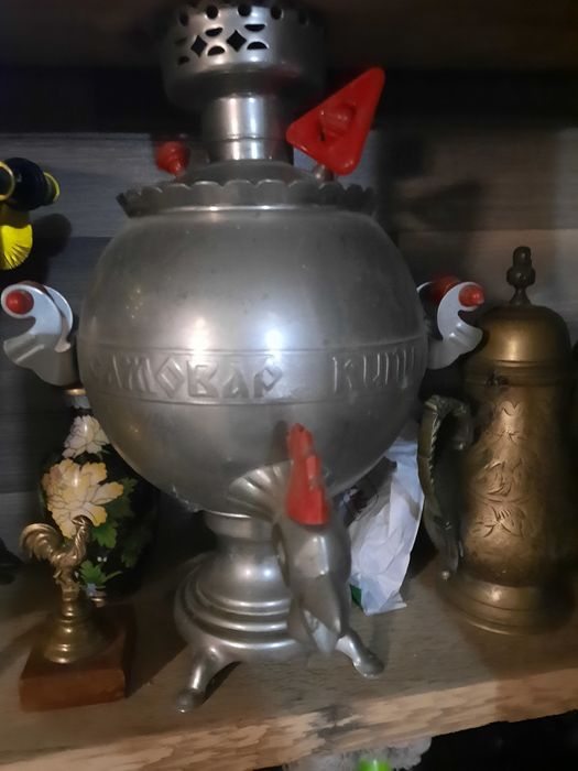 Samovar vechi functional decorat cocos