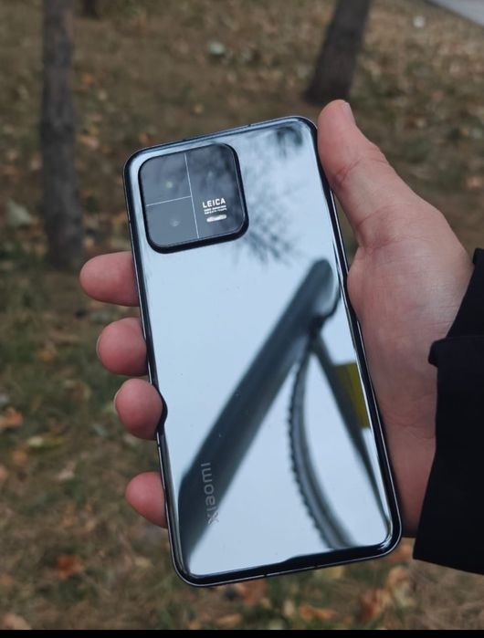 Xiaomi 13. 12+4/256gb.