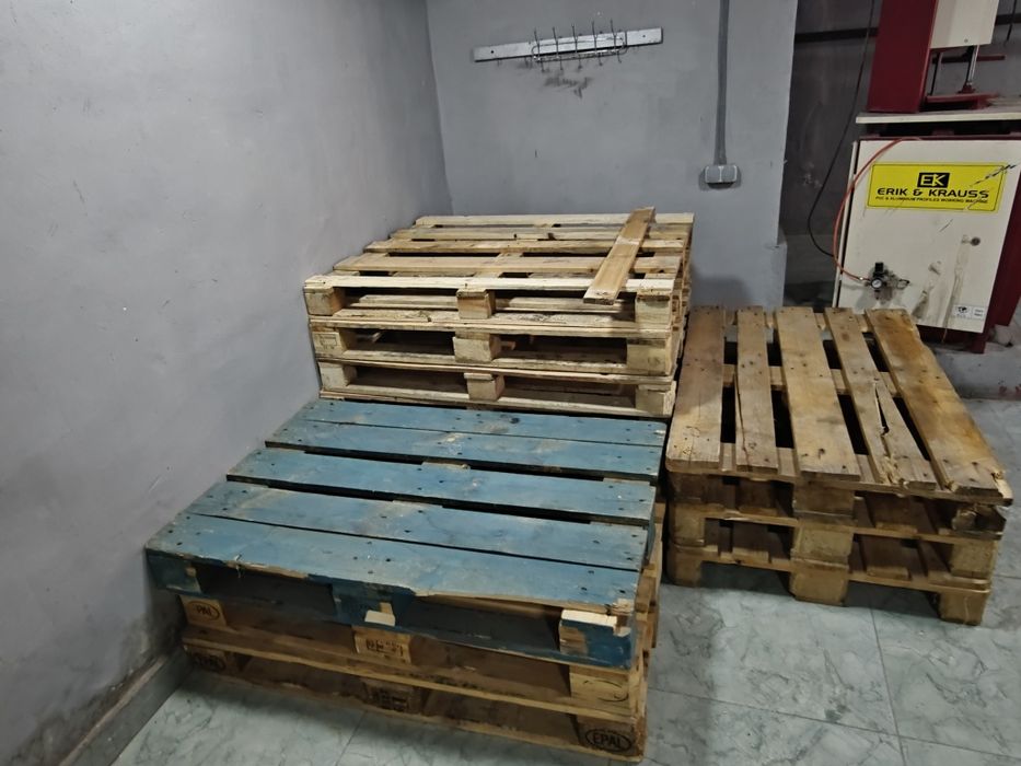 Европаллеты 11 штук, 40 000 сум и 7шт по 25000