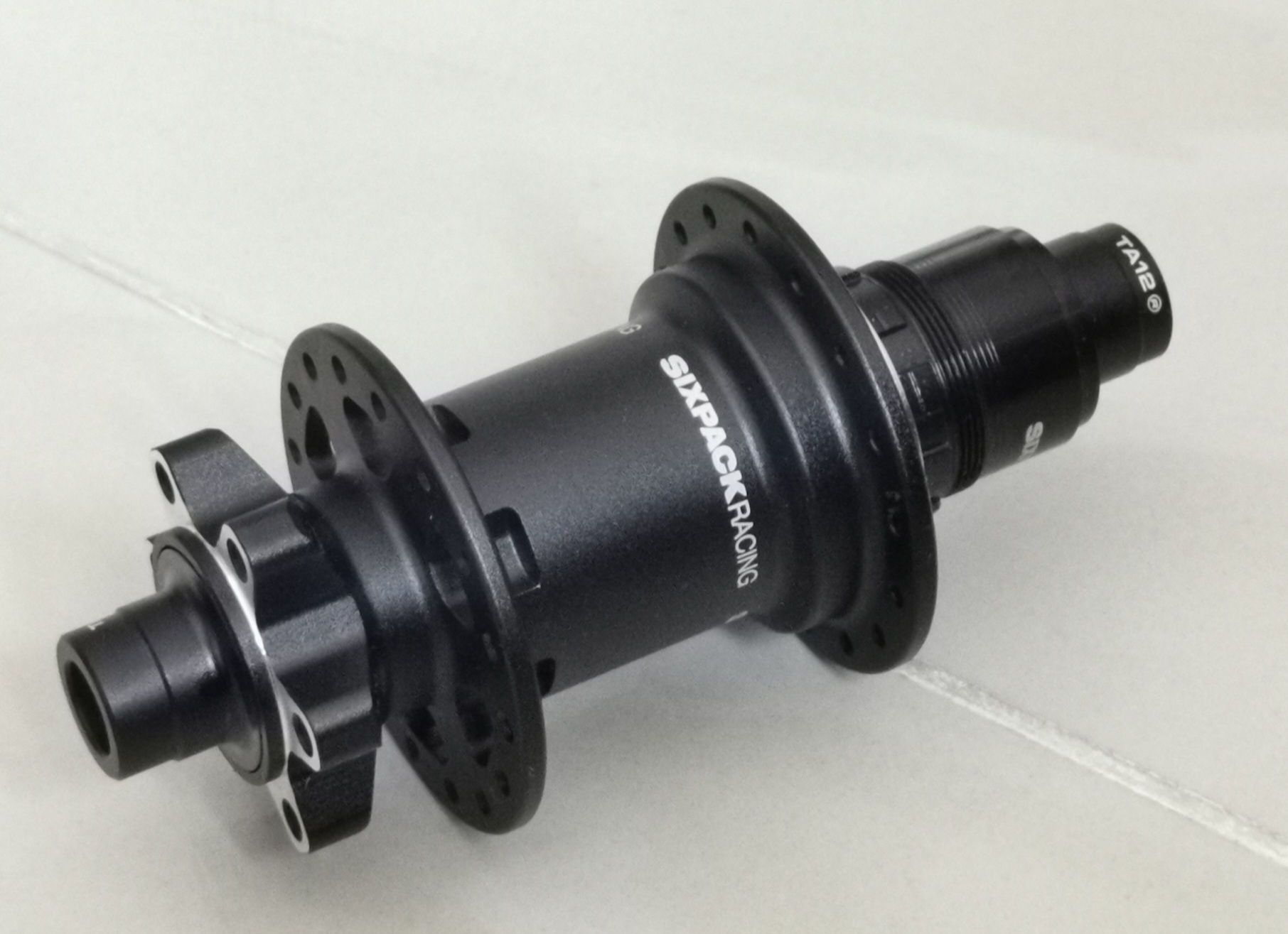 Нова задна главина Six Pack 12 x 148 XD SRAM за Trail Enduro велосипед