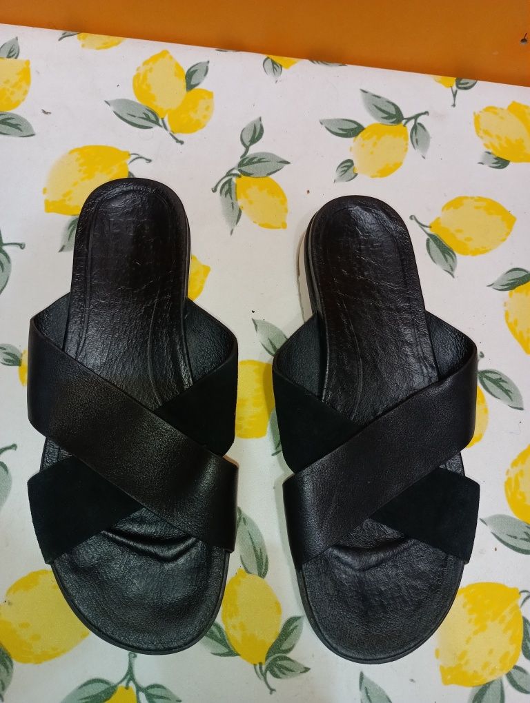 Ugg N 39 кожени чехли - 27 лв