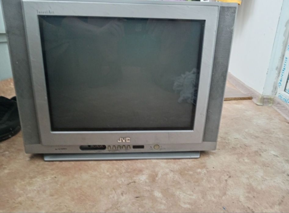 Телевизор JVC истеп тұр