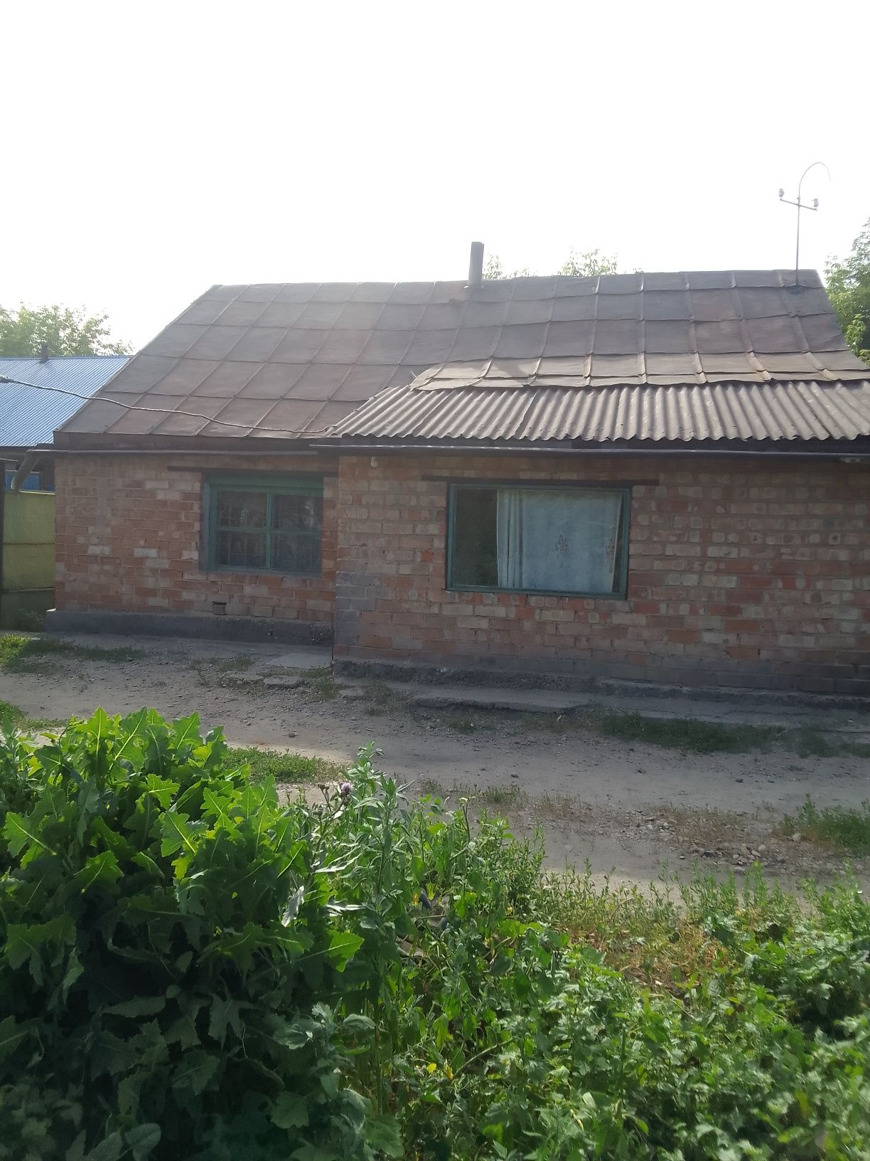 Продаем дом на дачном участке