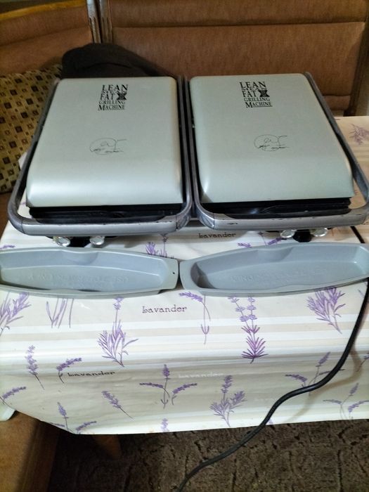 Grill electric cu doua compartimente