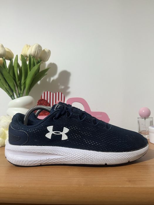 Оригинални маратонки Under Armour 38 номер