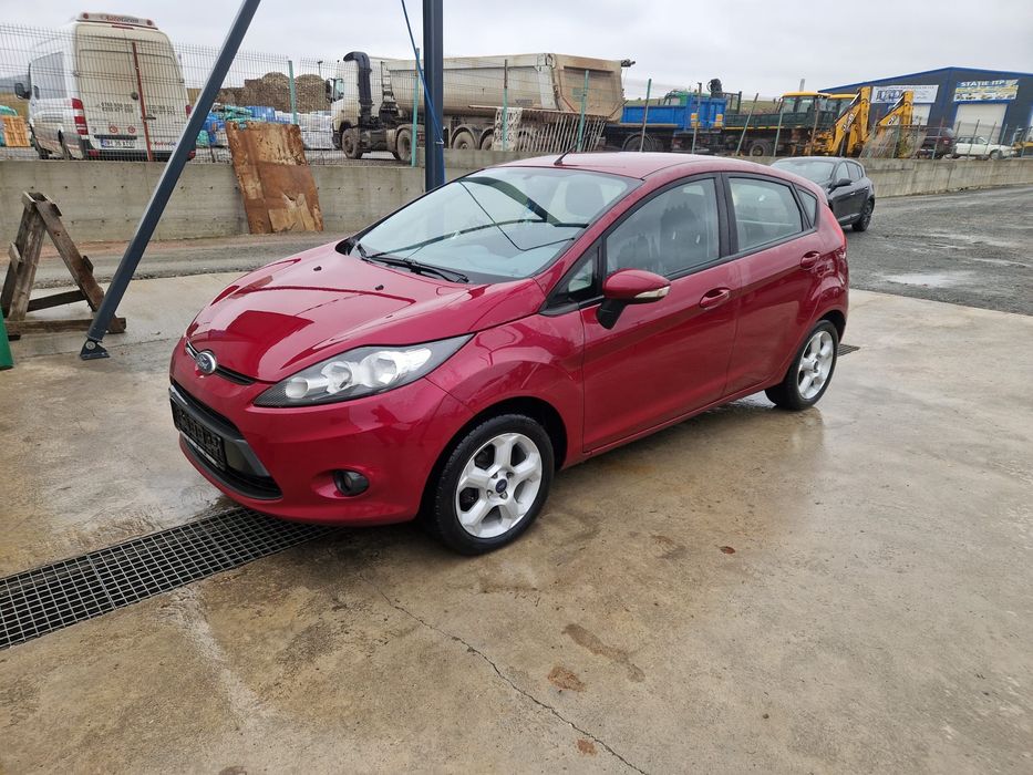 Vand FORD FIESTA din 2010