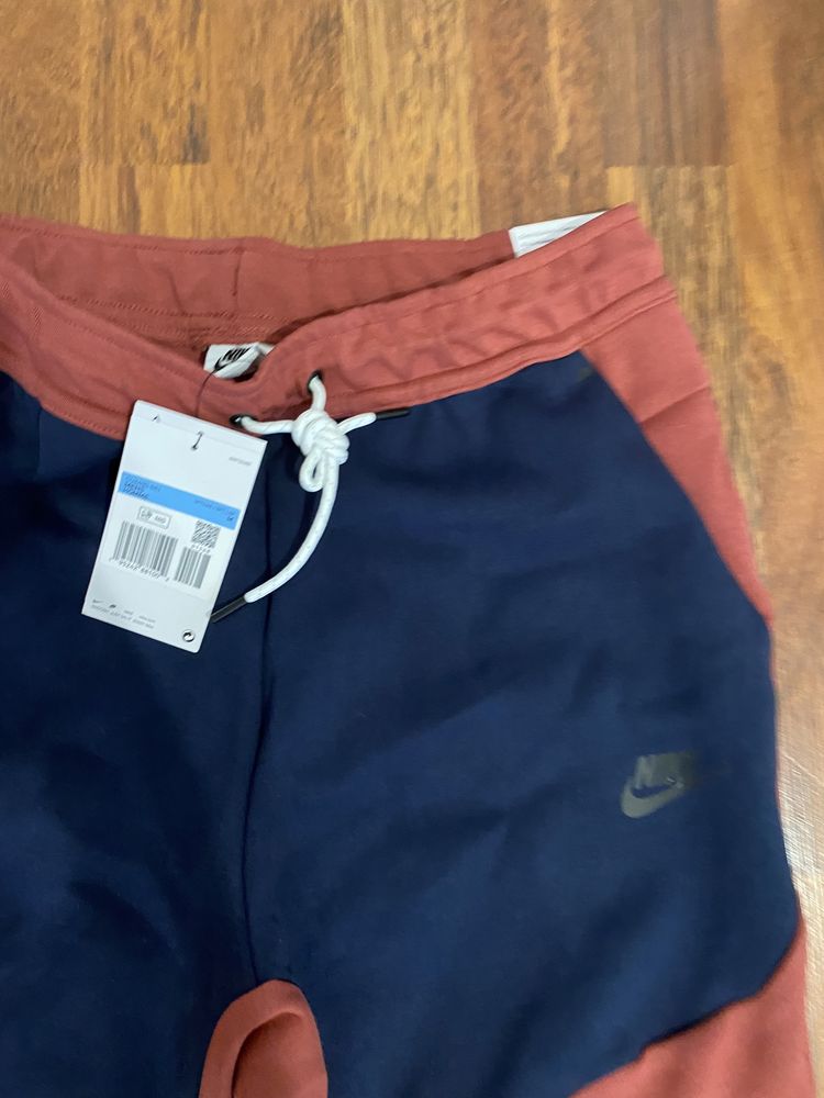 Nike tech fleece pantaloni M , L