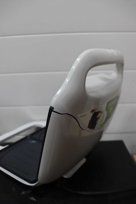 Тостер за сандвичи DOMO DO9056C XL 50% по-големи котлони,с ДЕФЕКТ