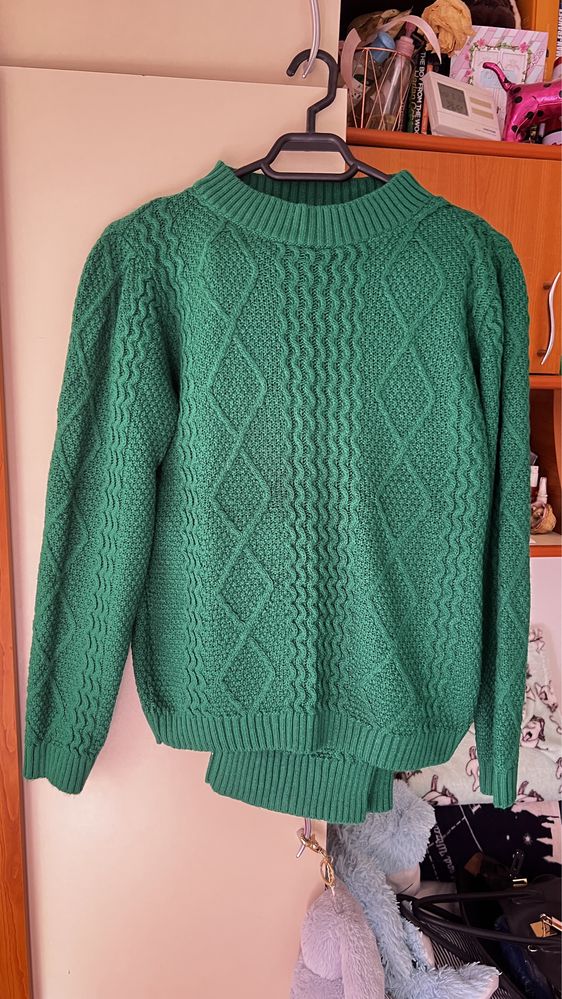 Costum verde Bogas marime M/L