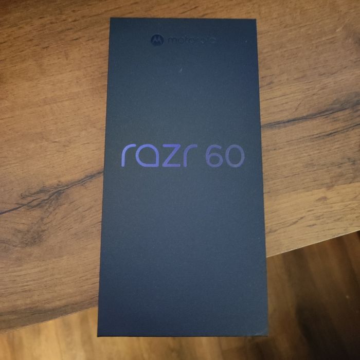 Motorola Razr 60 8GB, 256GB