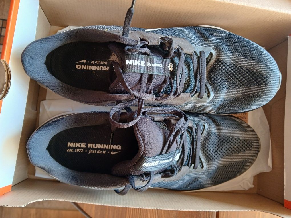 Nike air zoom structure 25