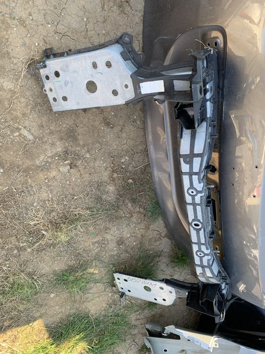 Trager Renault Megane E Tech electrica an 2022/2023/2024