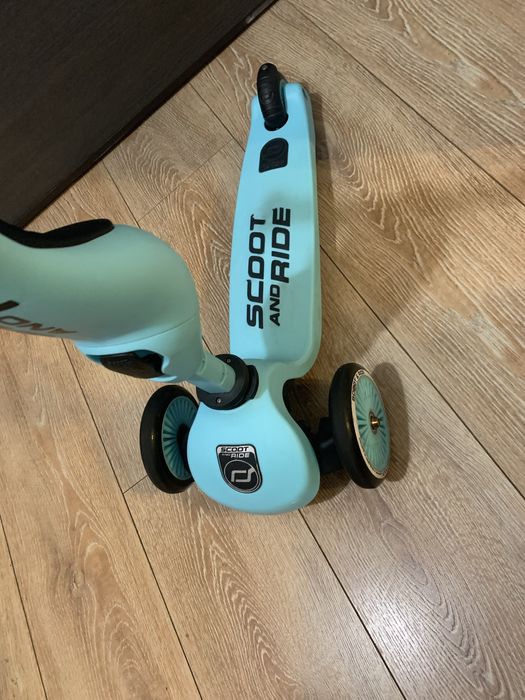 Trotineta Scoot and Ride 2 in 1, plus casca