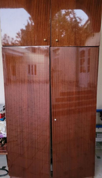 Shkaf sotiladi 500ming sotiladi sotiladi