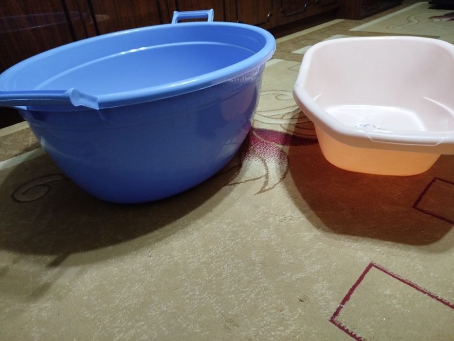 Продается детская ванночка и большой таз