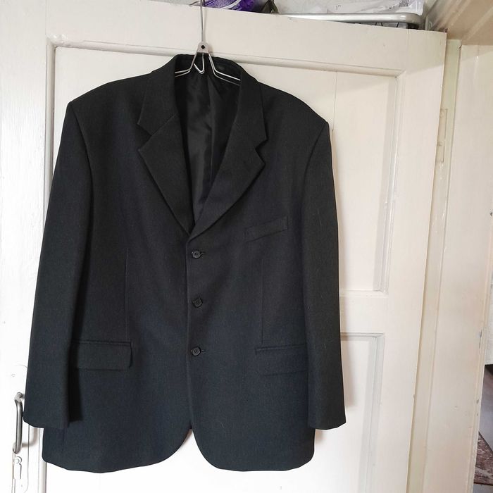 Продам мужской костюм  пиджак и брюки