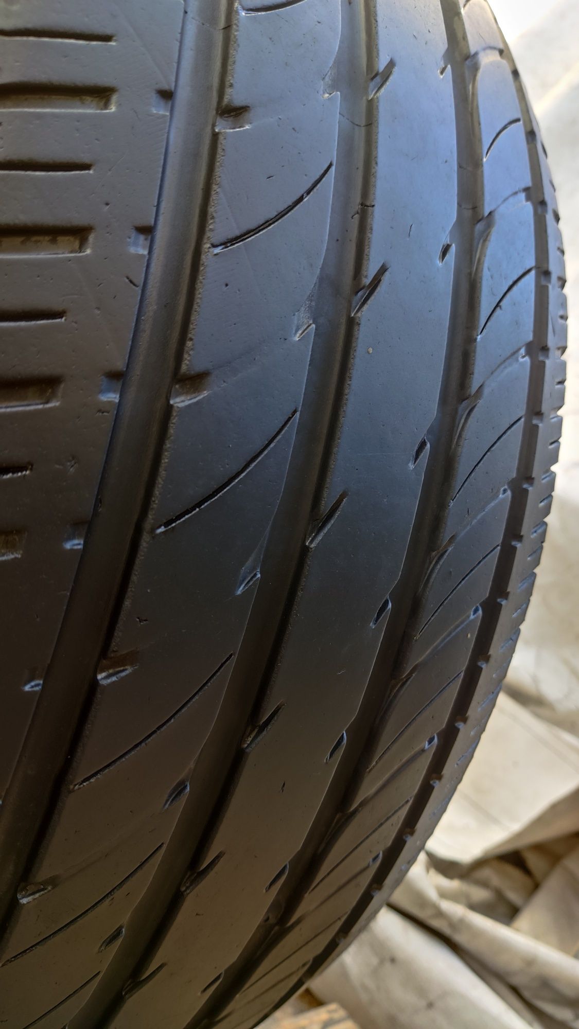 2бр летни гуми 245/40/19, dot21
dot4421
5.7mm грайфер 
Без лепенки и к
