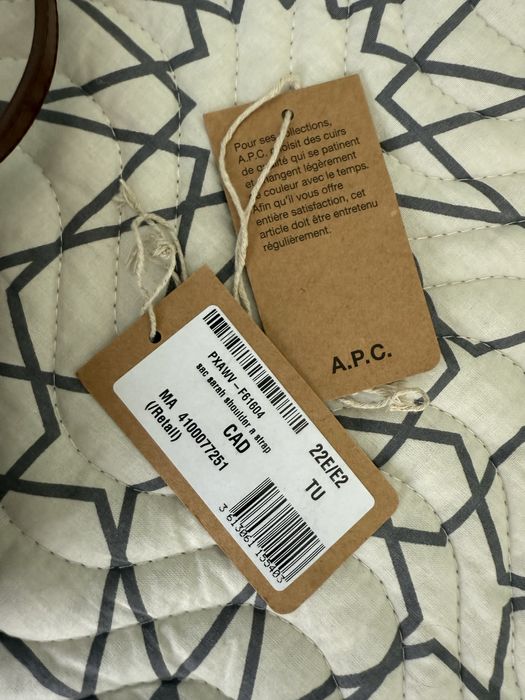 Сумка кожаная A.P.C.