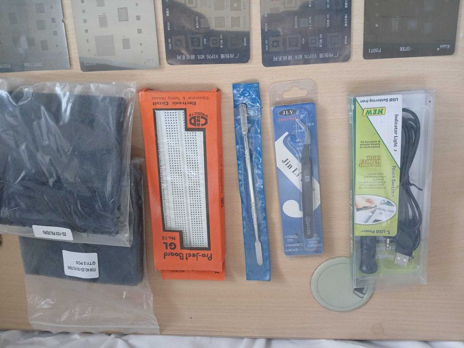 Set complet de unelte și consumabile pentru reparații electronice