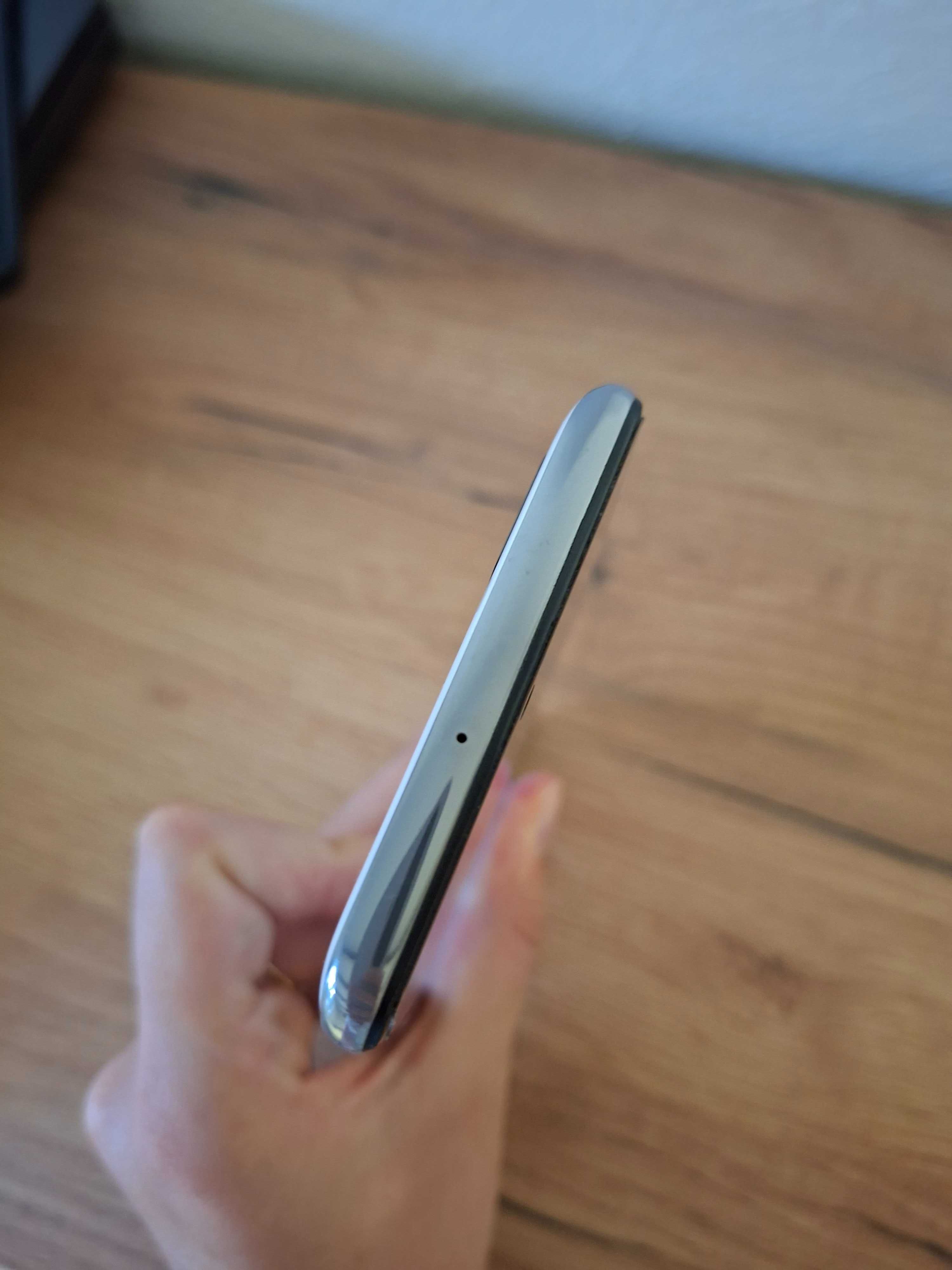 Samsung galaxy a51, 128 GB, бял