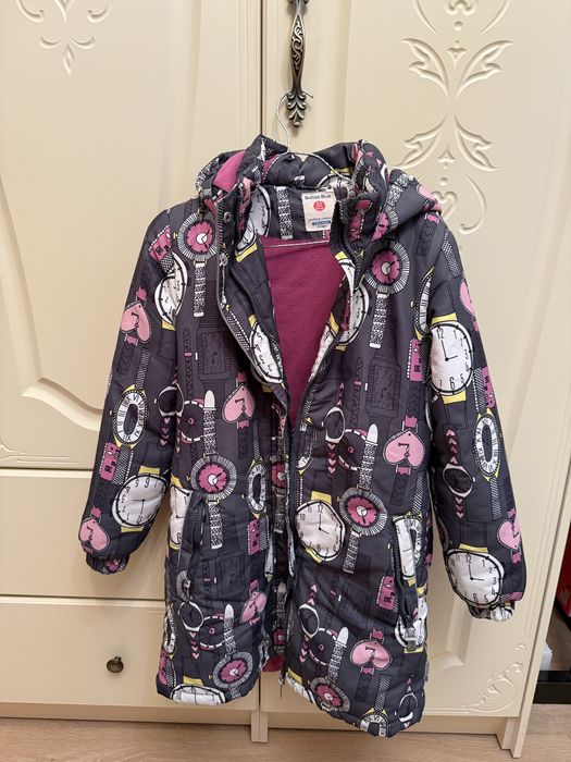 Безумно классная куртка, отличного состояние и качество огонь