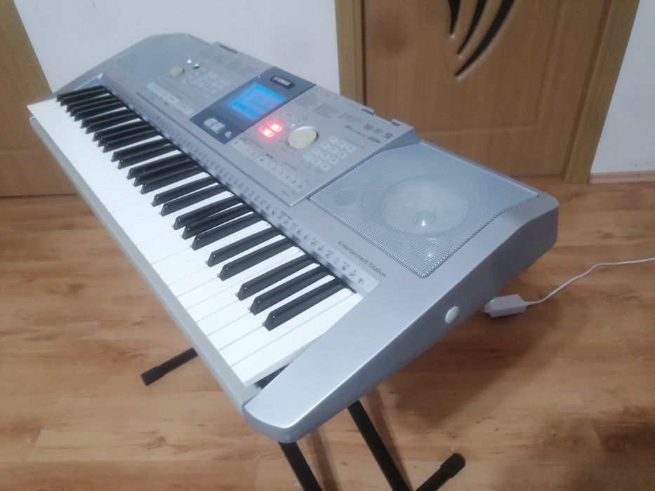 YAMAHA PSR K1  workstation SD keyboard pian orga