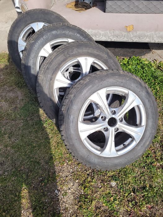 Продам резину с дисками R15