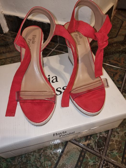 Flavia Pasini, mar 37, o singura purtare