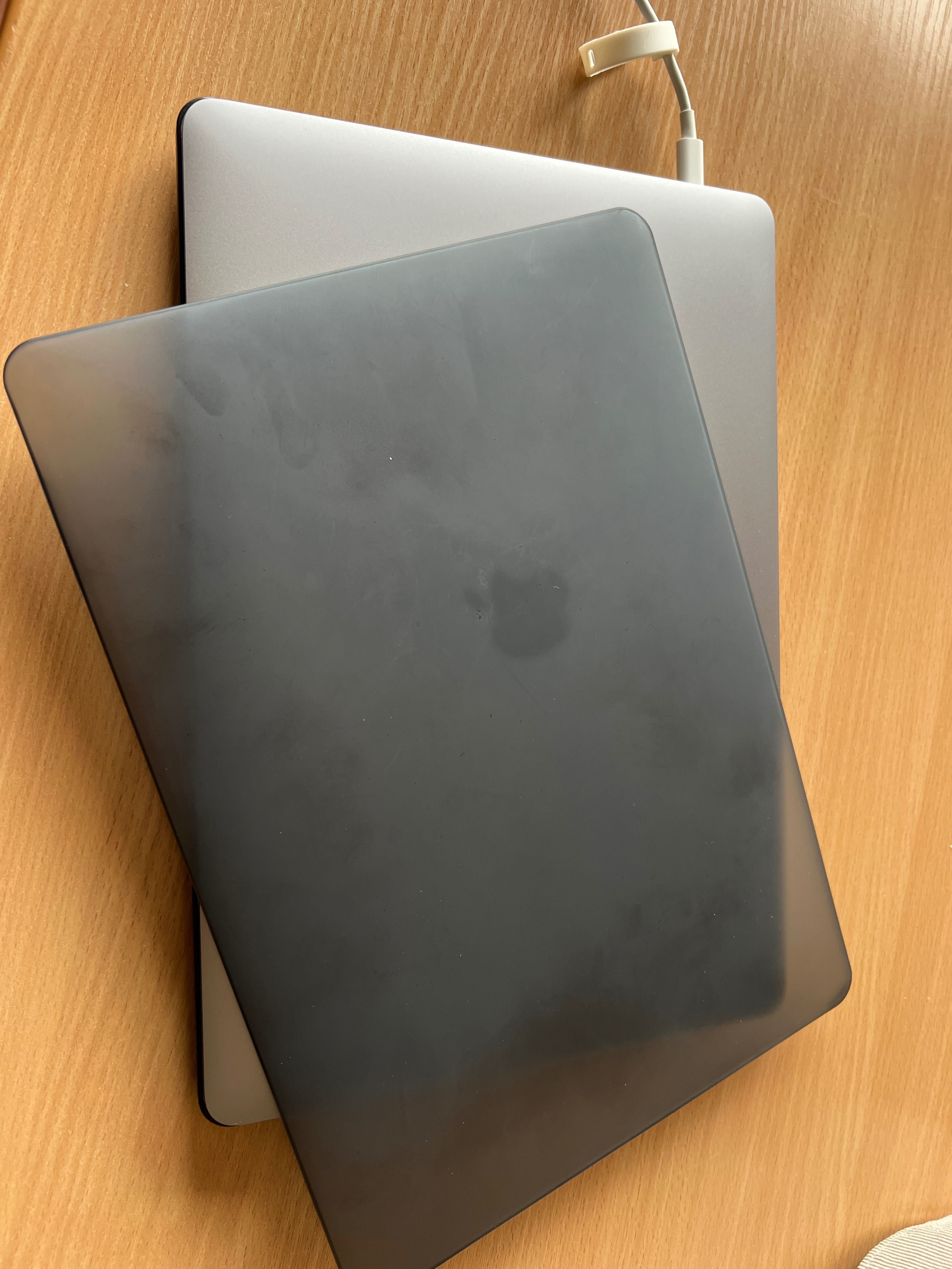 MacBook Pro 13" M2 16/512