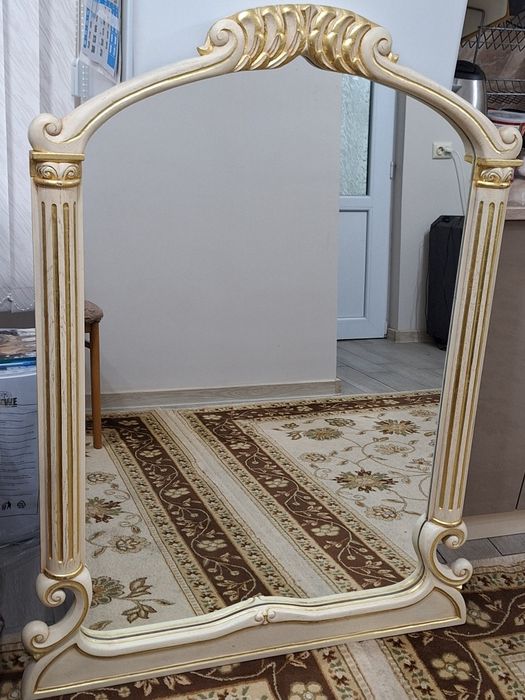 Огромно италианско огледало