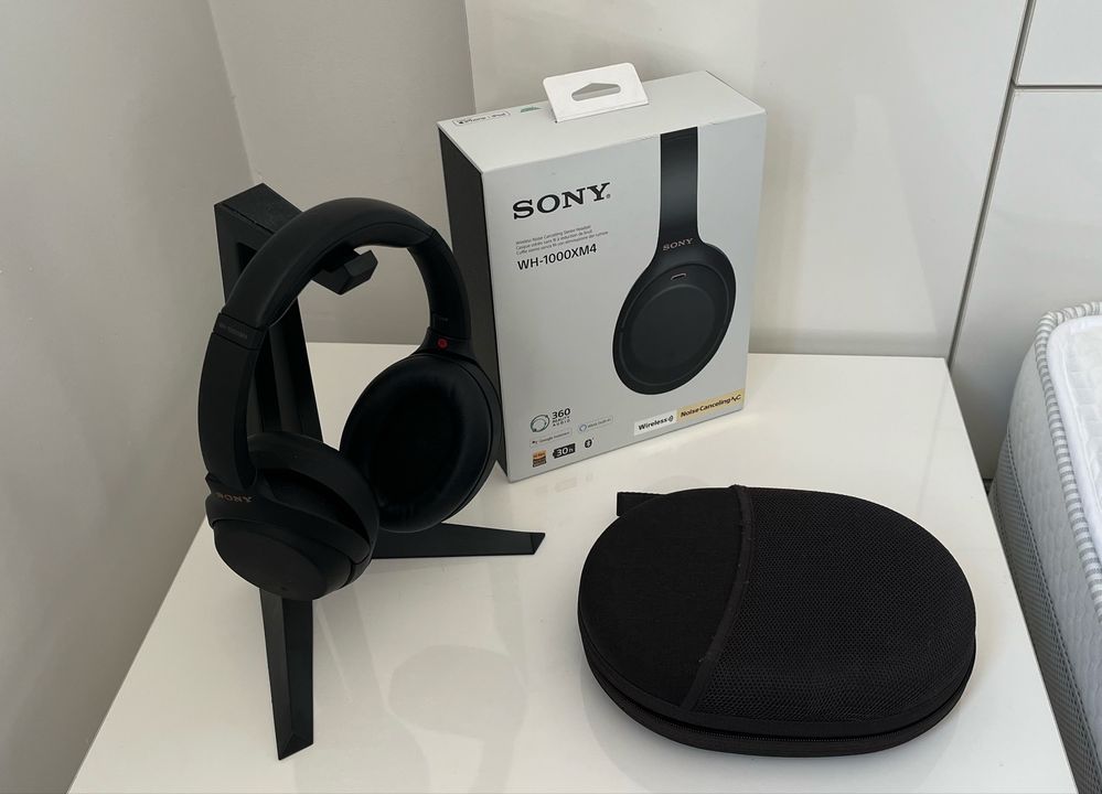 Sony WH-1000XM4 безжични слушалки
