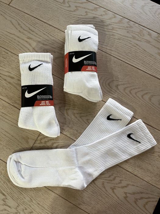 Дълги чорапи Nike - дамски и мъжки - сиви, бели и черни