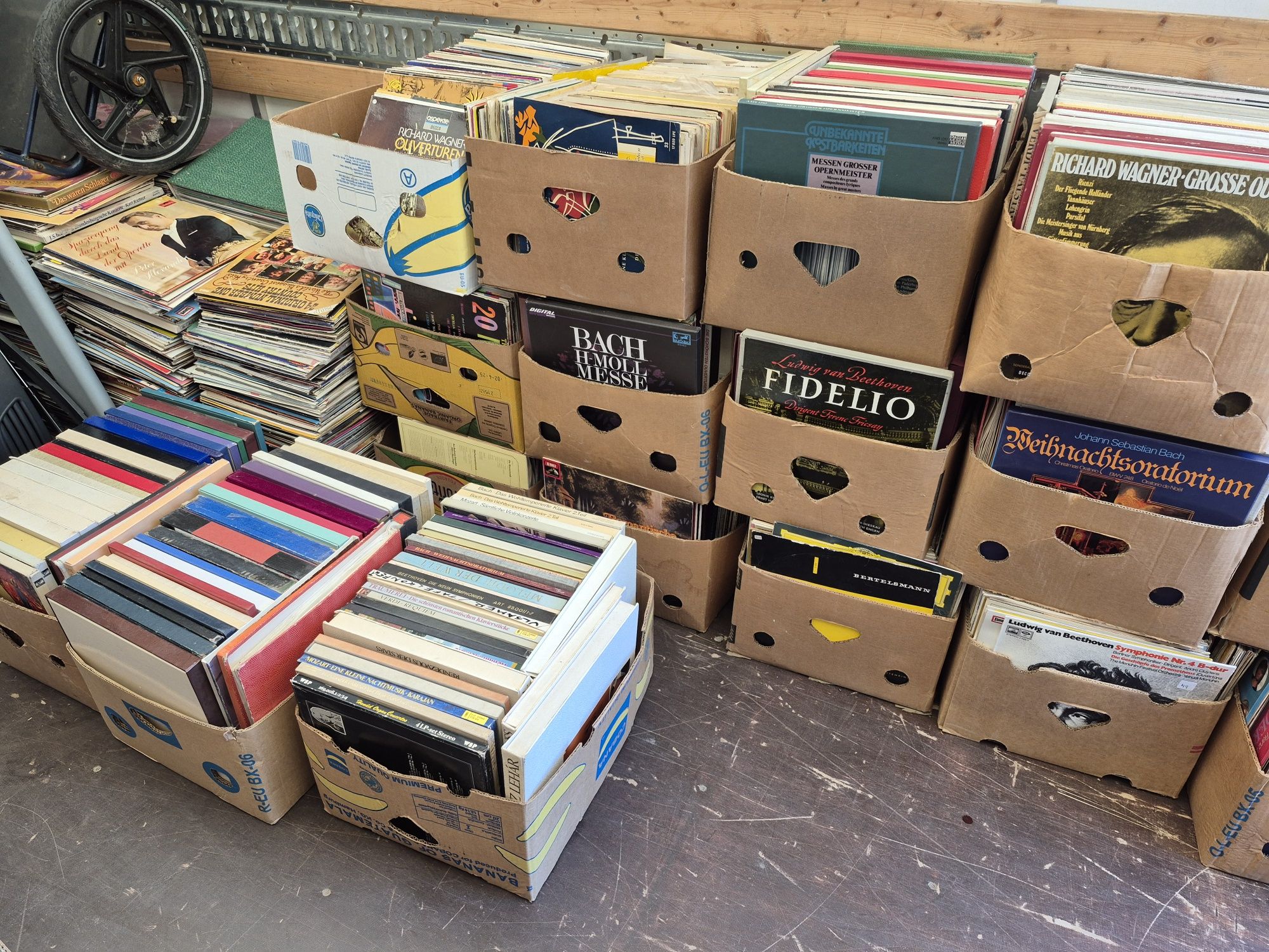 Vând Lot 12500lp Discuri Vinil colectie muzica clasica mixta